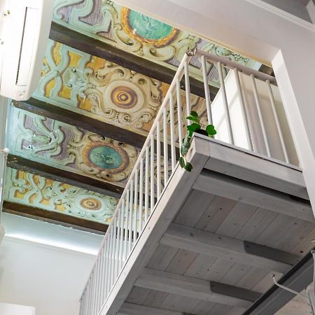 شقة Charming Frescoed Loft بولونيا المظهر الخارجي الصورة