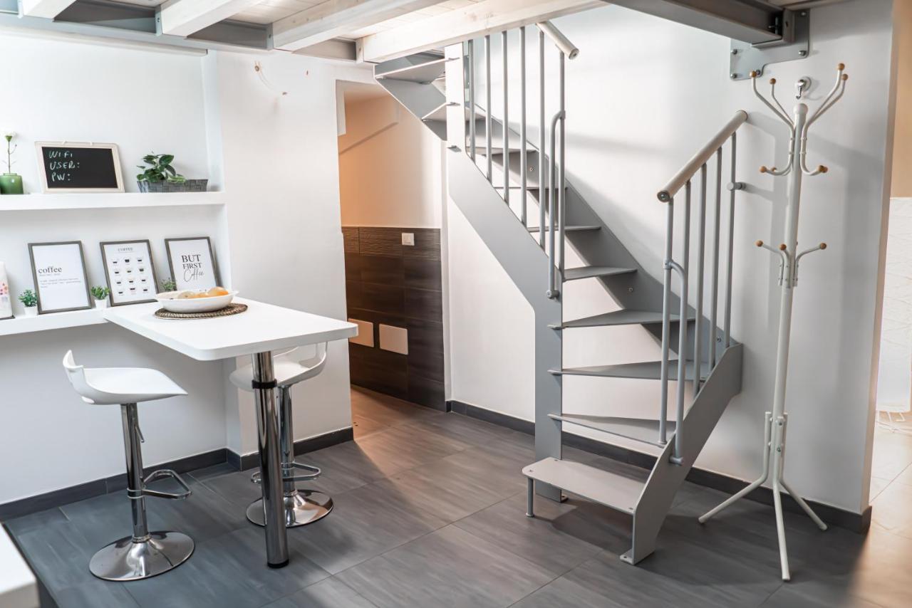 شقة Charming Frescoed Loft بولونيا المظهر الخارجي الصورة
