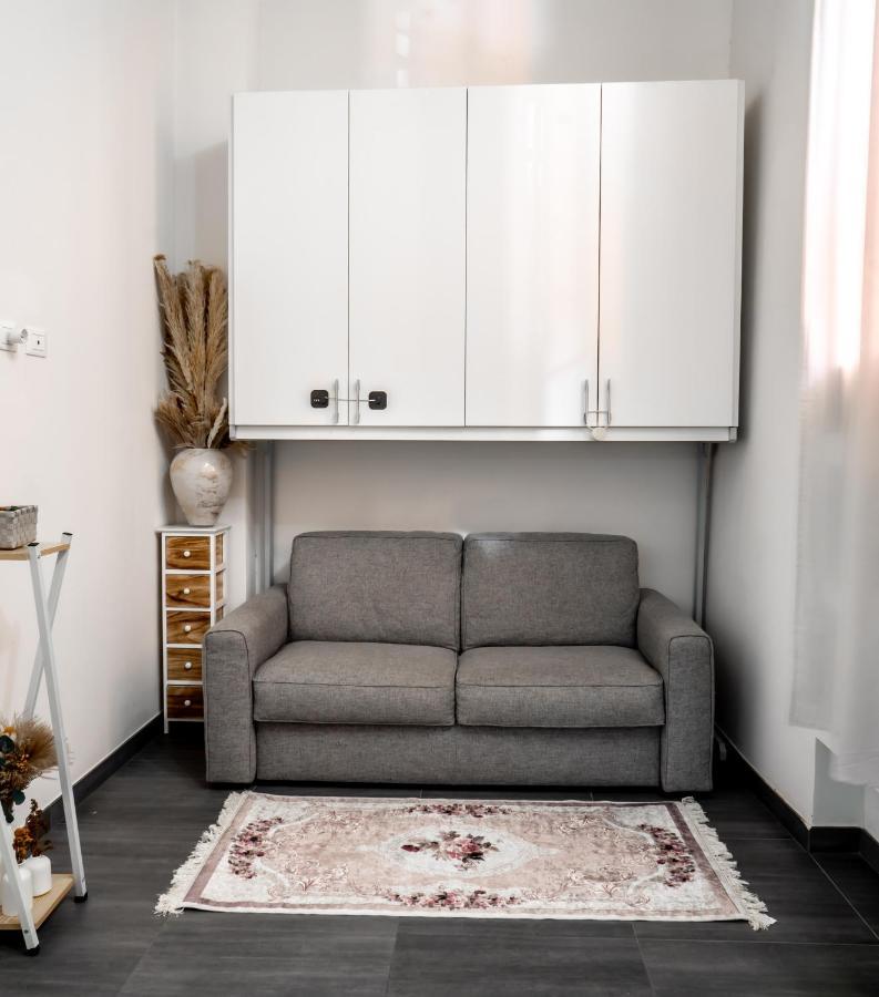 شقة Charming Frescoed Loft بولونيا المظهر الخارجي الصورة